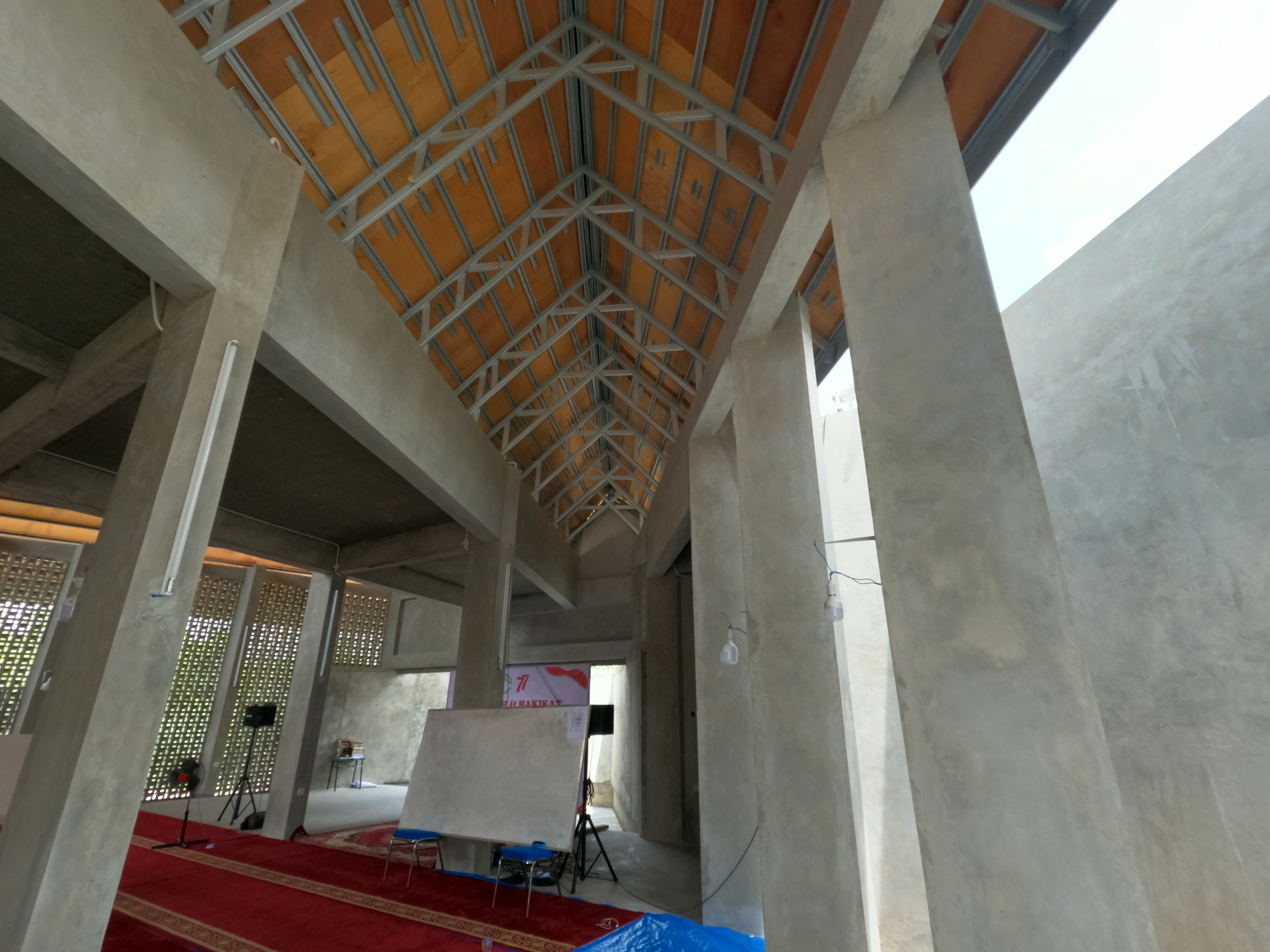 Bangunan masjid Mftahul Khair